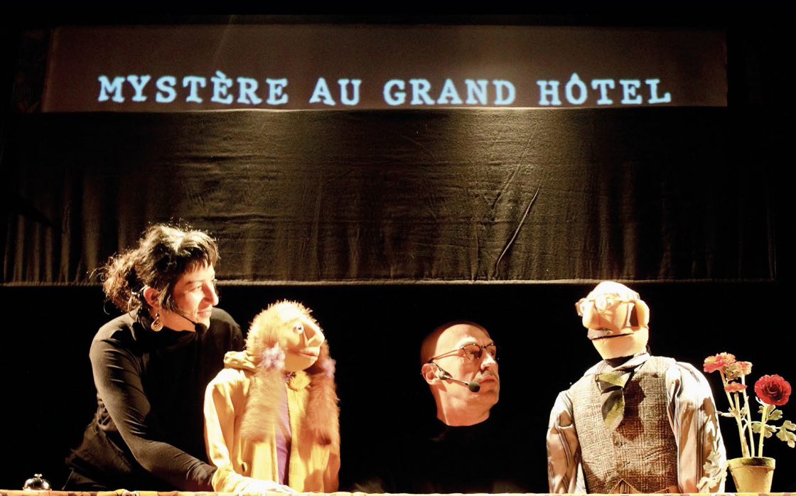 © Mystère au Grand Hôtel