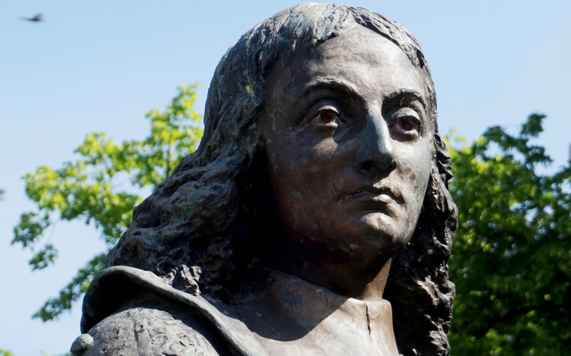 © Statue de Blaise Pascal à Clermont-Ferrand