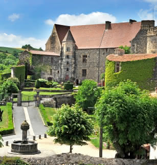 Vue du Château Royal de Saint-Saturnin