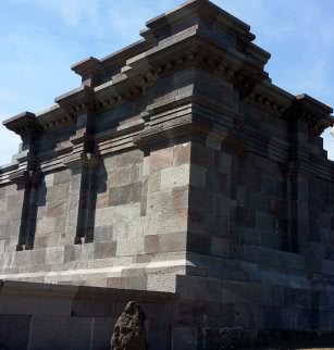 Temple de Mercure au sommet du puy de Dôme